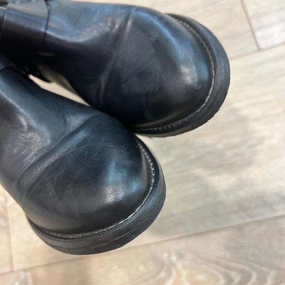 KRBONELL black leather pointy toe buckle boots - Picture 13 of 13